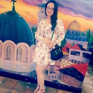 Meet your Posher, Naima